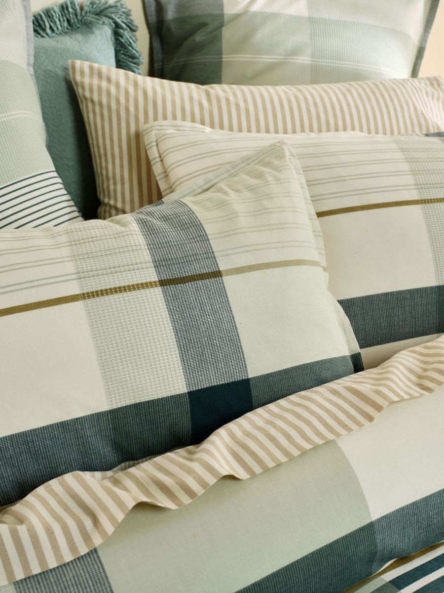 Linen House Quilt Cover LINEN HOUSE LEVON QUILT COVER SET - JADE