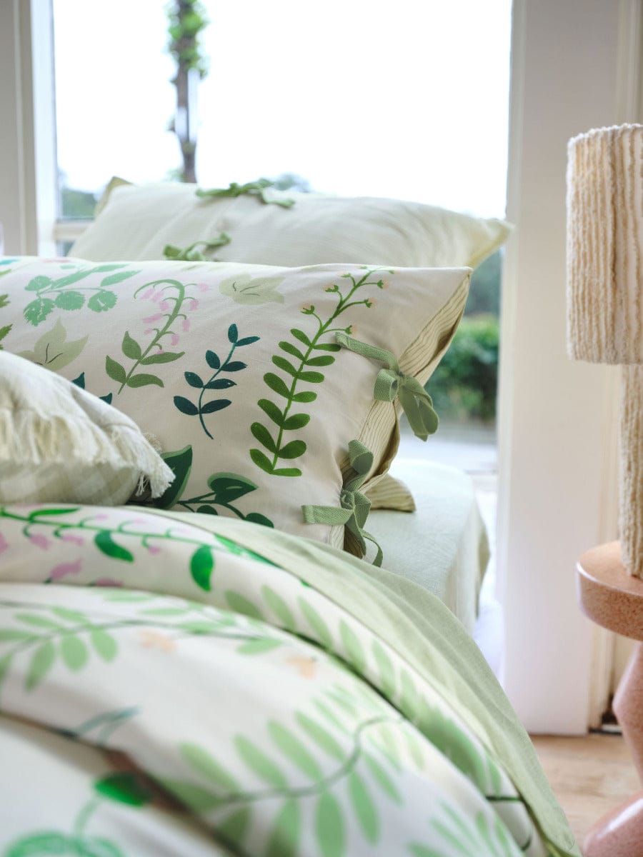 Linen House Quilt Cover LINEN HOUSE LILLY QUILT COVER SET - VANILLA