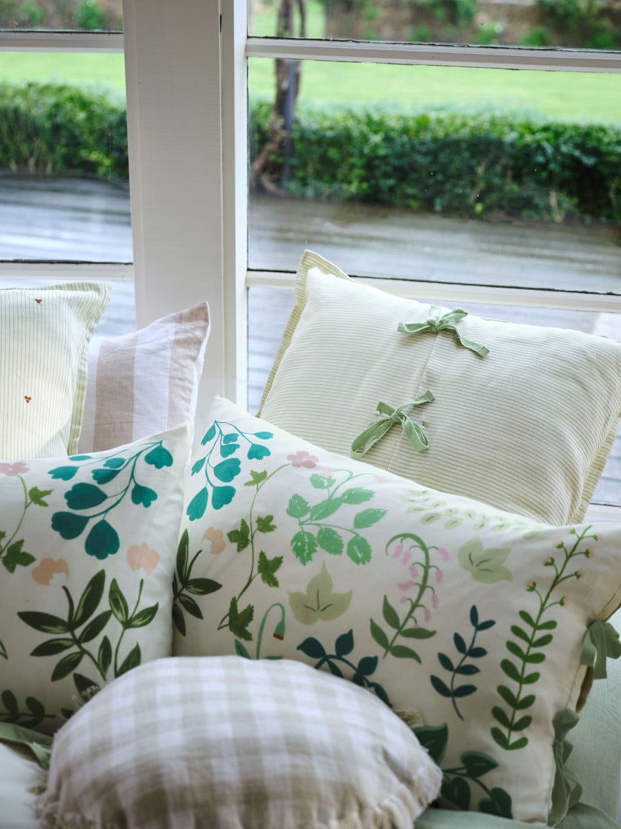 Linen House Quilt Cover LINEN HOUSE LILLY QUILT COVER SET - VANILLA