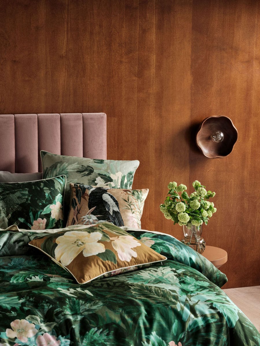 Linen House Quilt Cover LINEN HOUSE RETREAT QUILT COVER SET