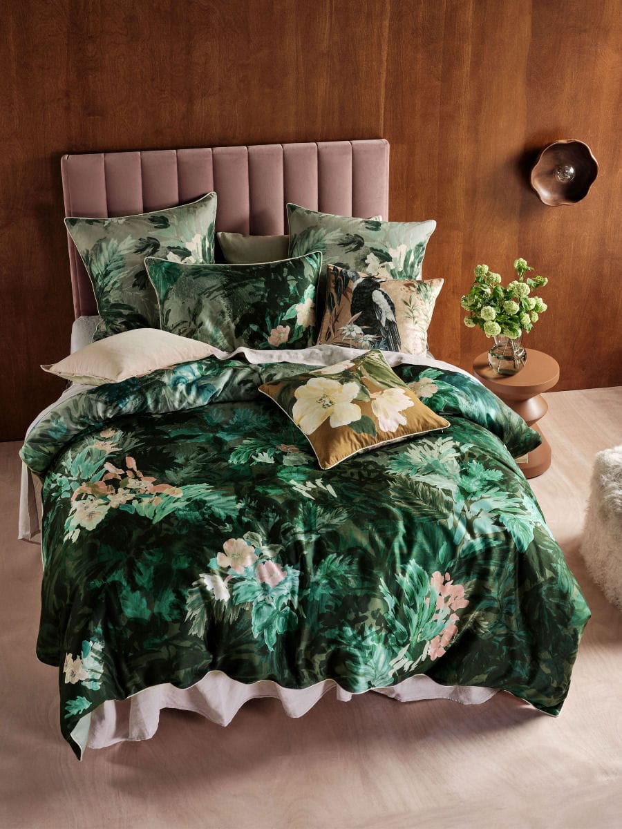 Linen House Quilt Cover LINEN HOUSE RETREAT QUILT COVER SET