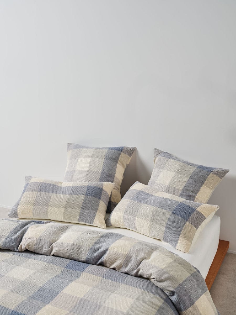 Linen House Quilt Cover LINEN HOUSE WELLINGTON | CORNFLOWER QUILT COVER