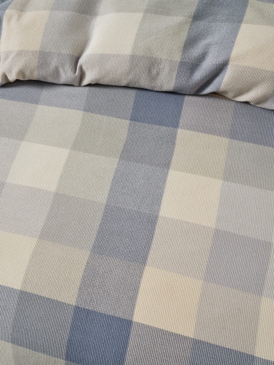 Linen House Quilt Cover LINEN HOUSE WELLINGTON | CORNFLOWER QUILT COVER