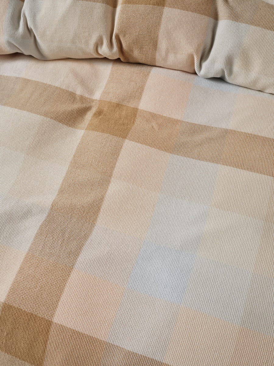 Linen House Quilt Cover LINEN HOUSE WELLINGTON | HONEY QUILT COVER