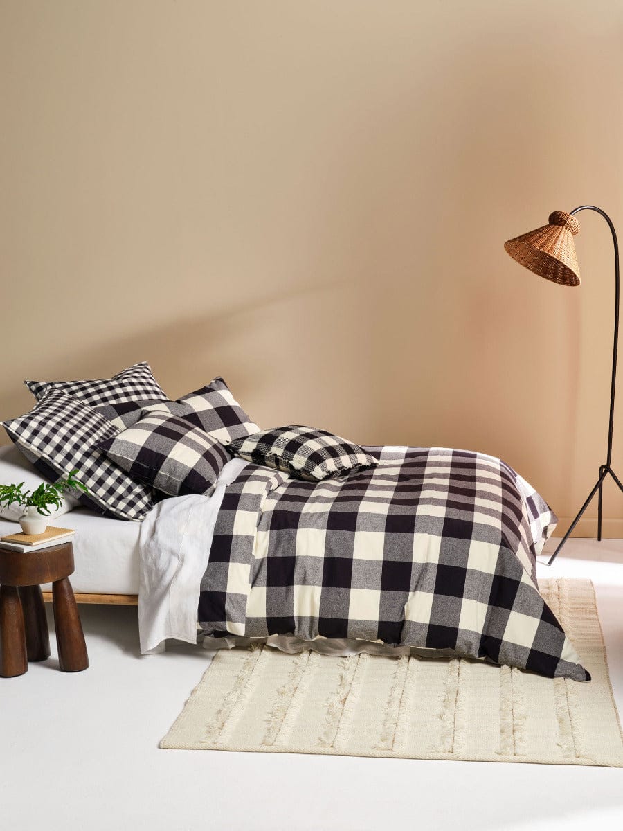 Linen House Quilt Cover LINEN HOUSE WREN QUILT COVER SET - BLACK