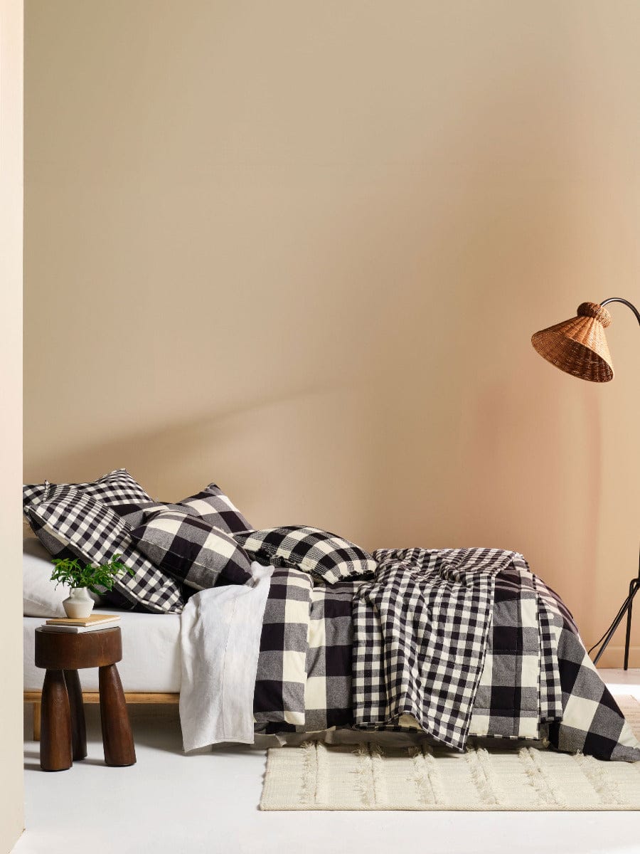 Linen House Quilt Cover LINEN HOUSE WREN QUILT COVER SET - BLACK