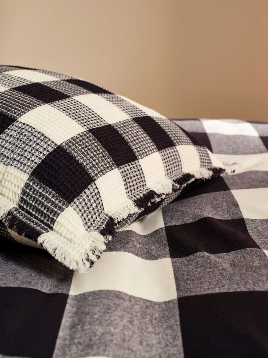 Linen House Quilt Cover LINEN HOUSE WREN QUILT COVER SET - BLACK