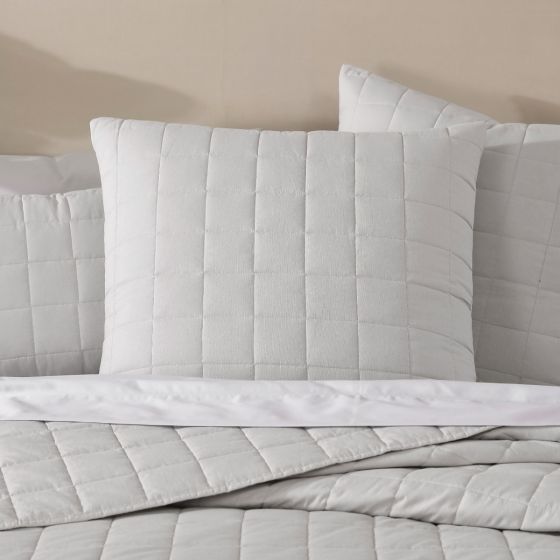 Logan & Mason RHODES SILVER COVERLET Logan & Mason