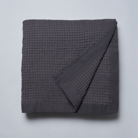 Logan & Mason WAFFLE CHARCOAL BLANKET Logan & Mason