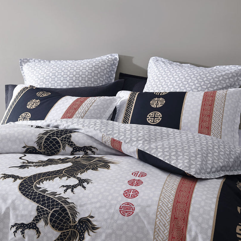 Logan & Mason CHIAKI WHITE QUILT COVER SET Logan & Mason