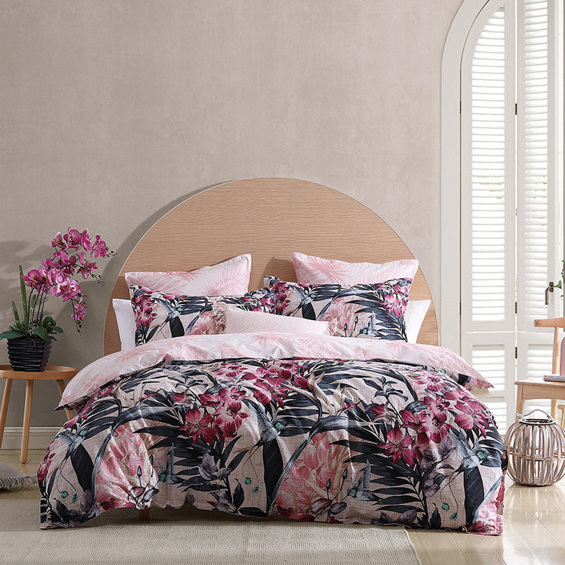 Logan & Mason HUMMINGBIRD BLUSH QUILT COVER SET Logan & Mason
