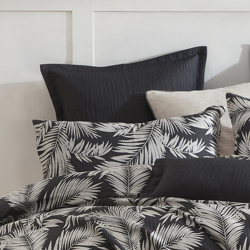 Platinum Collection VILLA BLACK QUILT COVER SET Platinum Collection