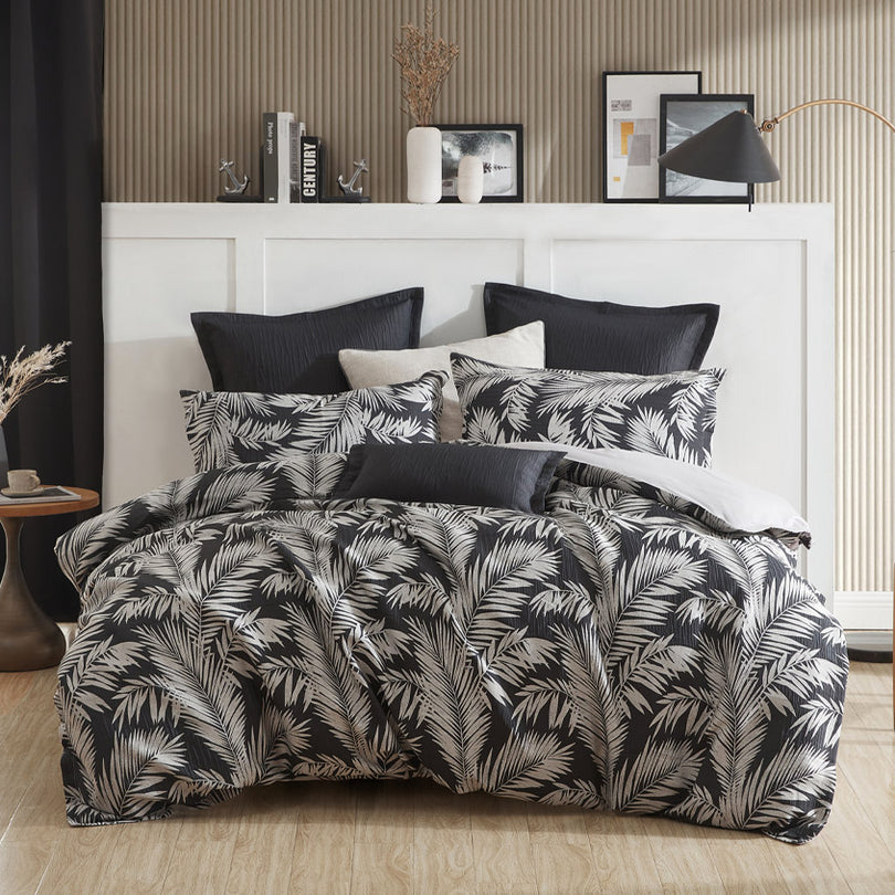Platinum Collection VILLA BLACK QUILT COVER SET Platinum Collection