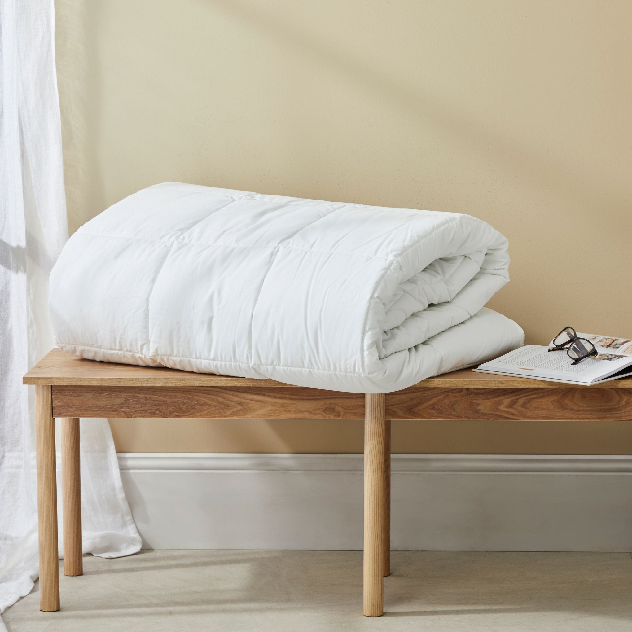 Logan & Mason Duvet/Quilt Logan & Mason 75% DUCK DOWN 25% DUCK FEATHER QUILT