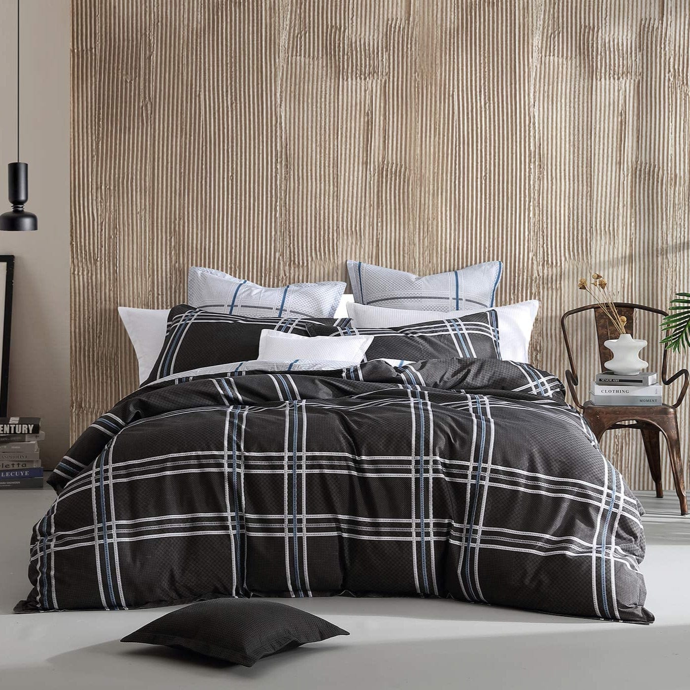 Logan & Mason Quilt Cover Logan & Mason CHARLIE BLACK QUILT COVER SET