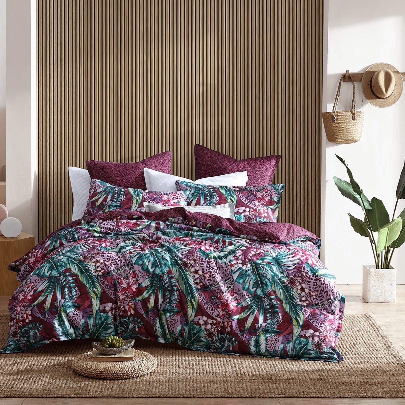Logan & Mason Quilt Cover Logan & Mason ETTA PLUM QUILT COVER SET