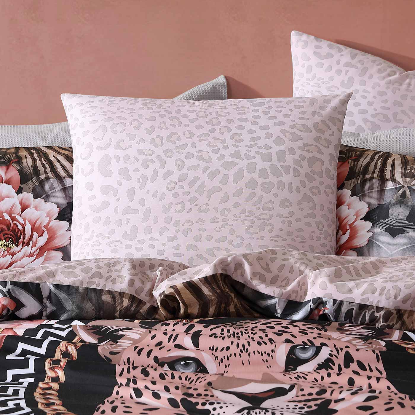 Logan & Mason Quilt Cover Logan & Mason NALA LEOPARD QUILT COVER SET