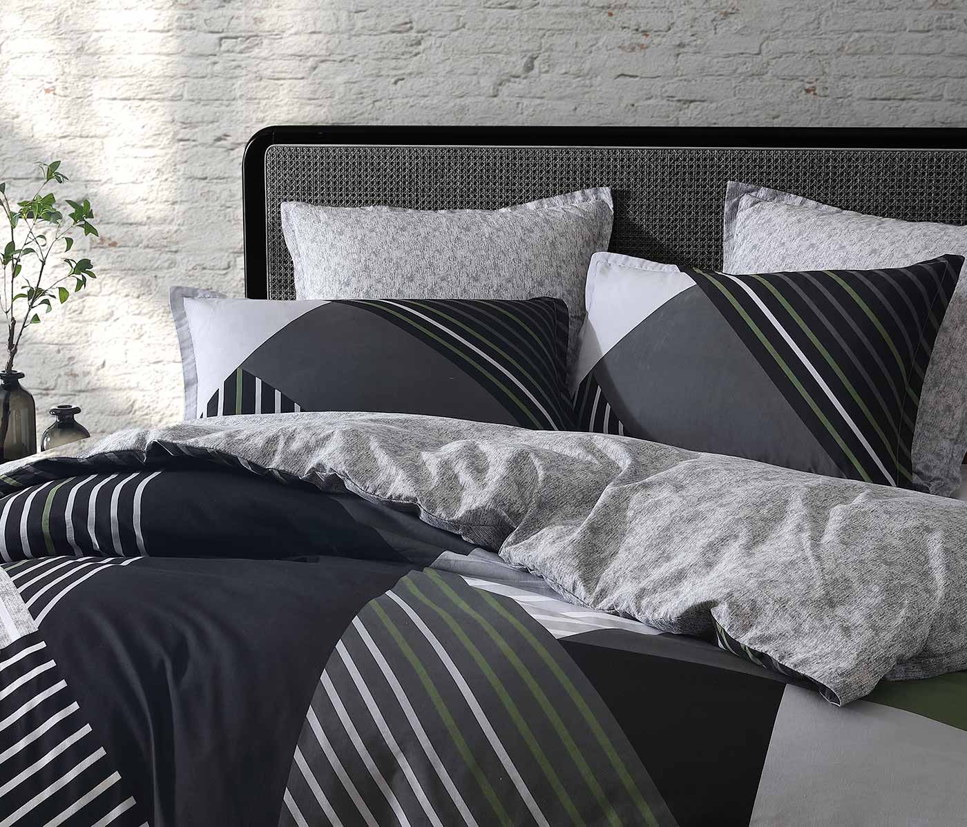 Logan & Mason Quilt Cover Logan & Mason NOAH CHARCOAL QUILT COVER SET