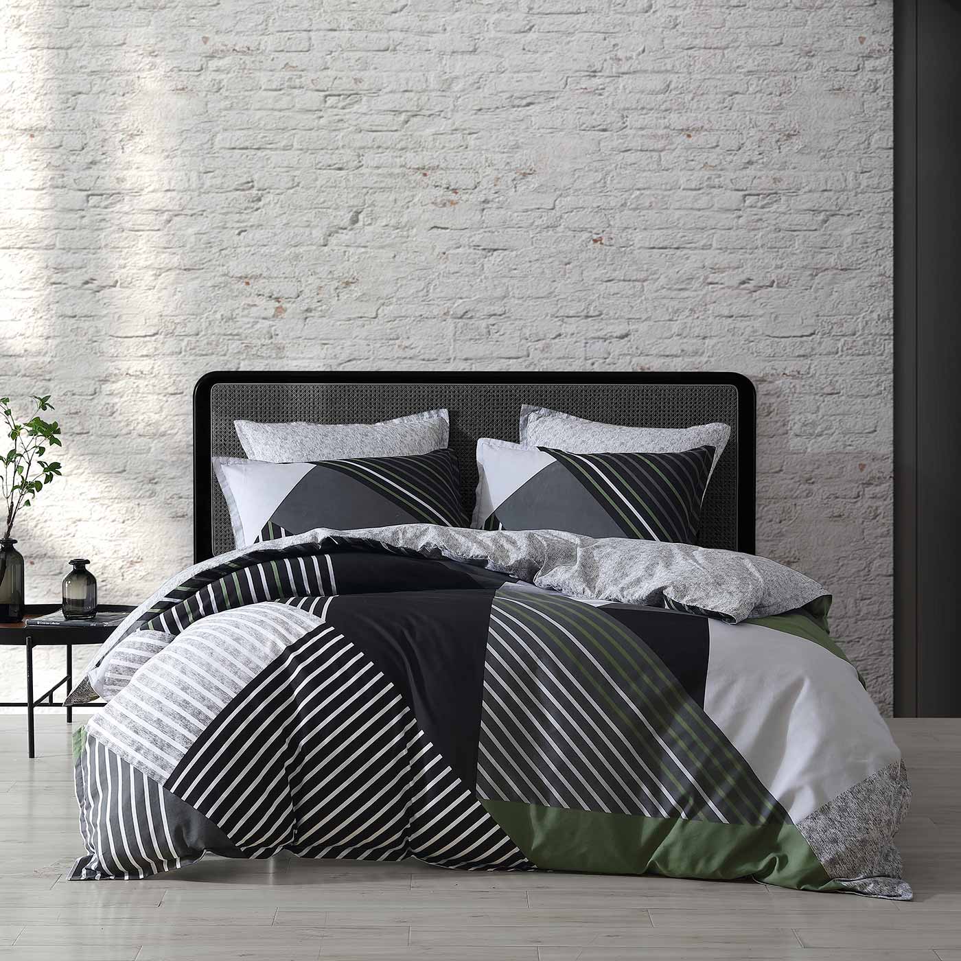 Logan & Mason Quilt Cover Logan & Mason NOAH CHARCOAL QUILT COVER SET