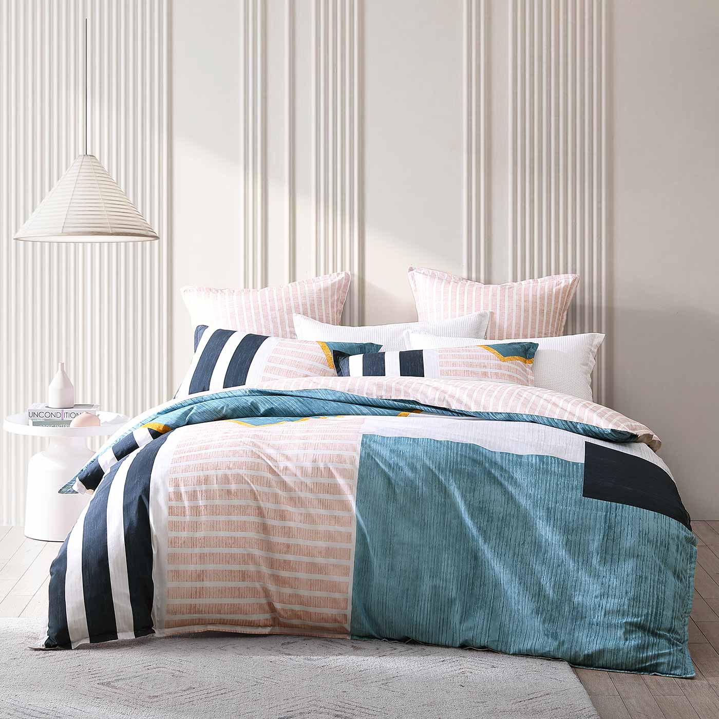 Logan & Mason Quilt Cover Logan & Mason SOTHERBY MULTI QUILT COVER SET