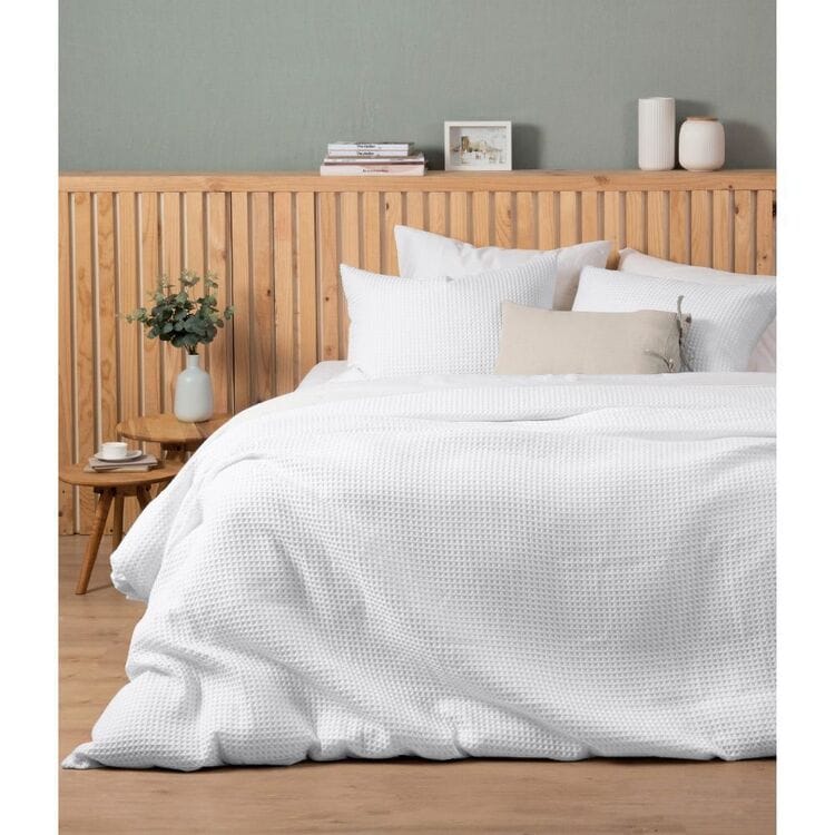 Odyssey Living Comforter Odyssey Living Florida Keys Waffle Quilt Cover Set - White
