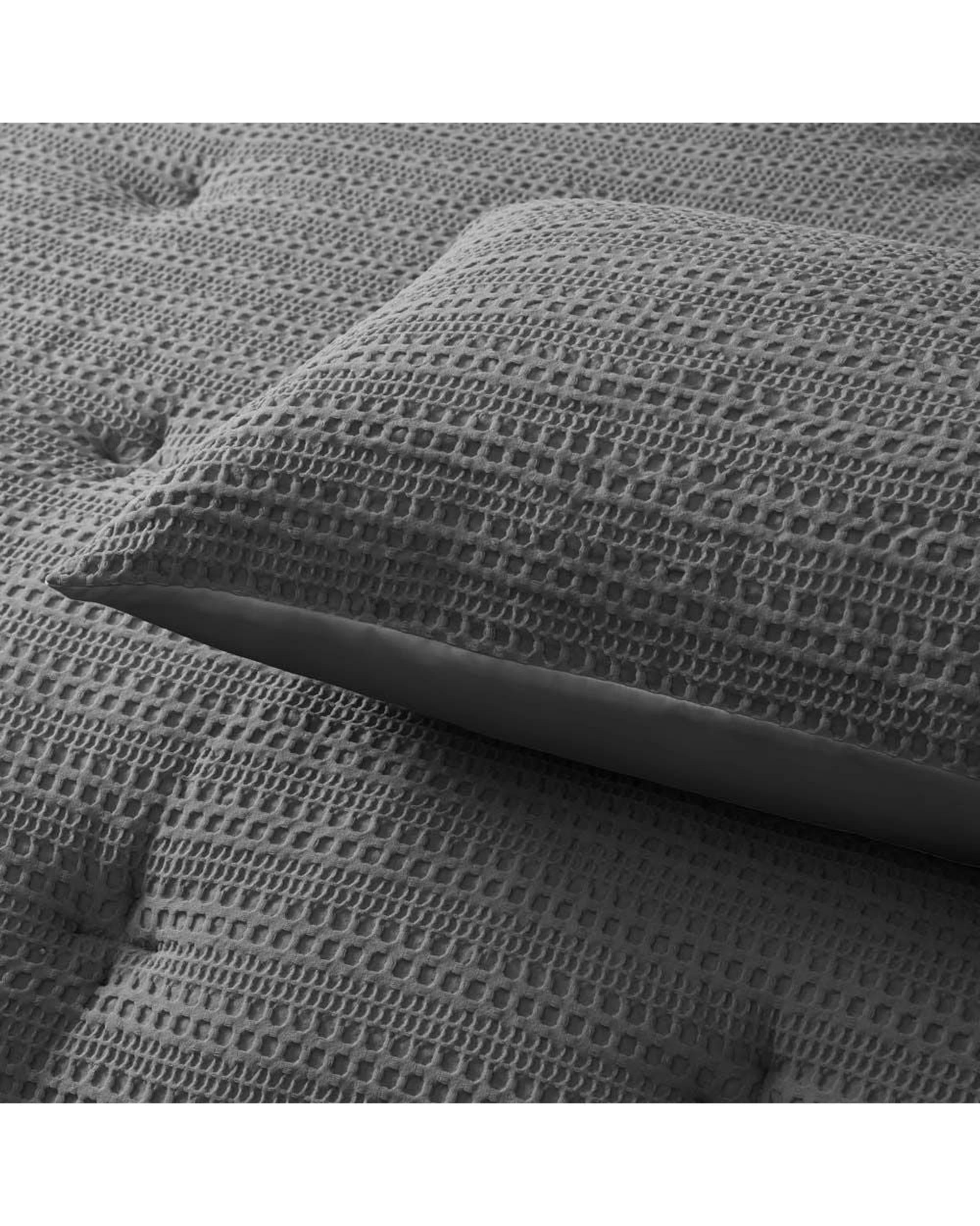 ACCESSORIZE Soho Waffle Dark Grey 3 Piece Comforter Set Accessorize