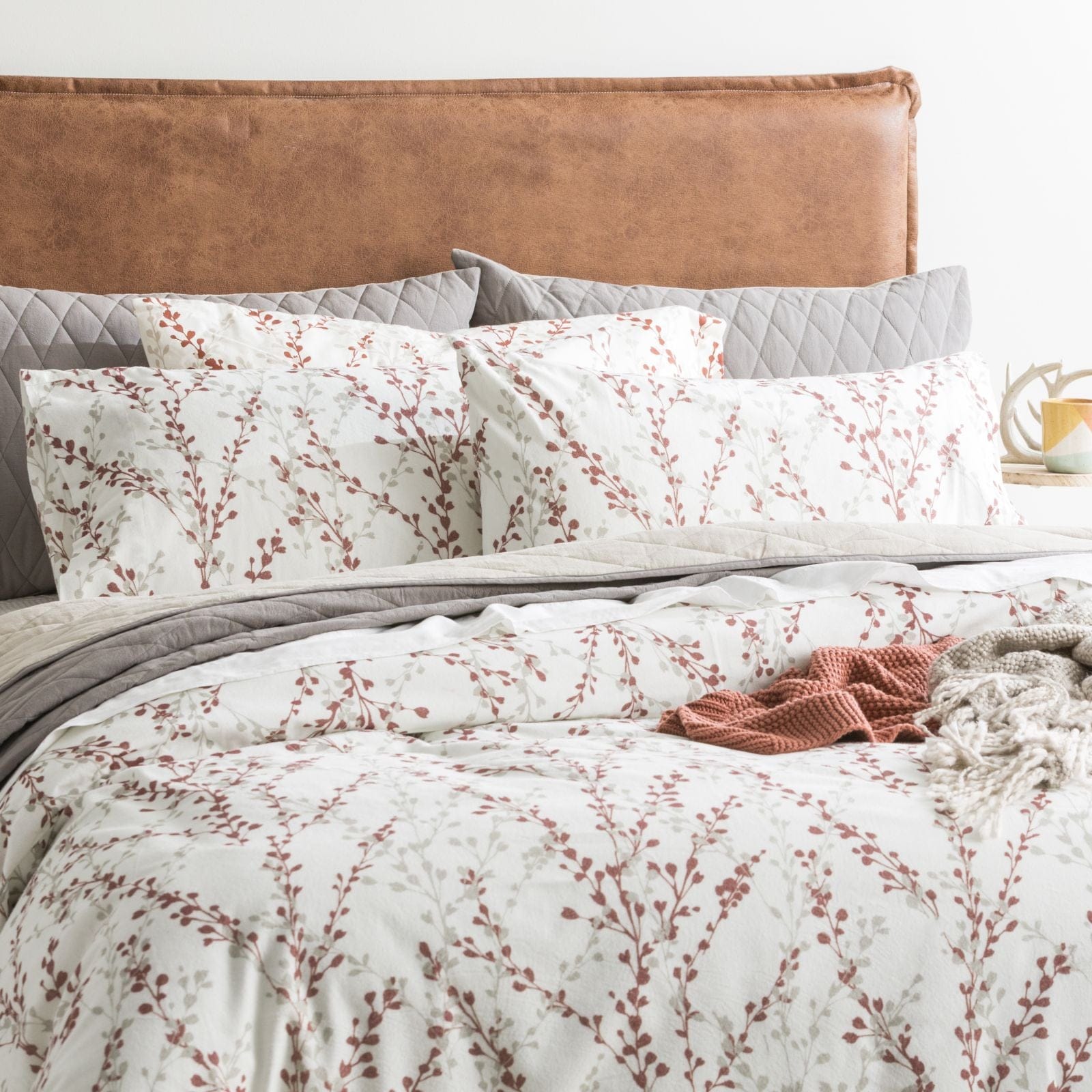 Park Avenue Quilt Cover 175 GSM Egyptian Cotton Flannelette Quilt Cover Set - WINTER BERRY
