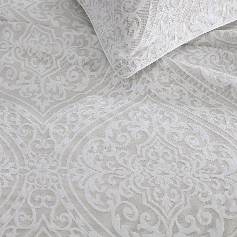 Private Collection ARLET STONE QUILT COVER SET Platinum Collection