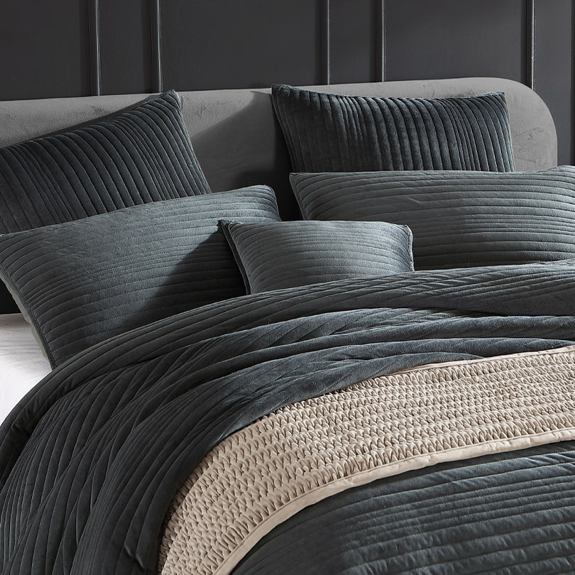 Private Collection BARLOW SLATE QUILT COVER SET Private Collection