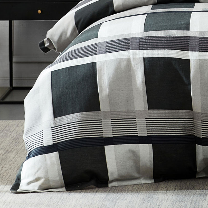 Private Collection CONRAD SILVER QUILT COVER SET Private Collection