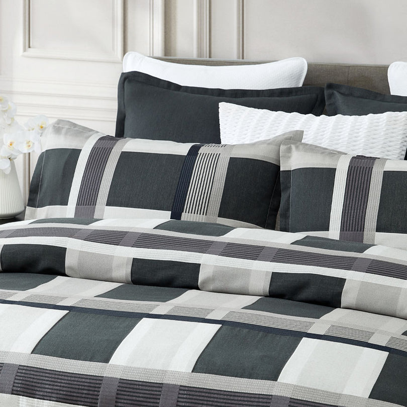 Private Collection CONRAD SILVER QUILT COVER SET Private Collection