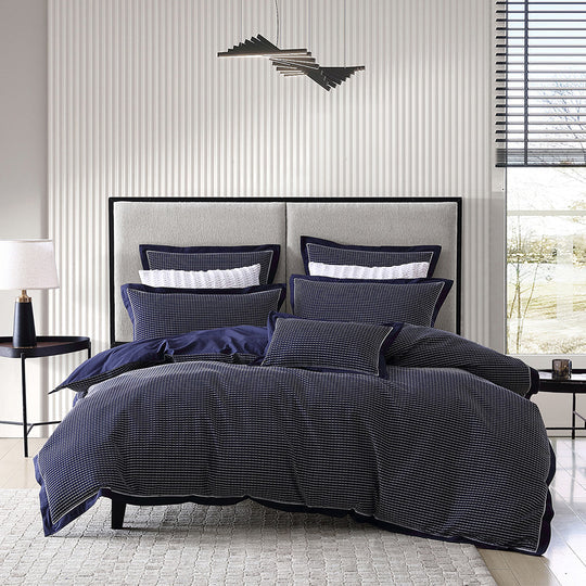 Logan & Mason EVERTON NAVY QUILT COVER SET Logan & Mason