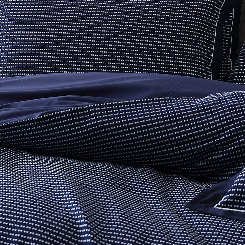 Logan & Mason EVERTON NAVY QUILT COVER SET Logan & Mason