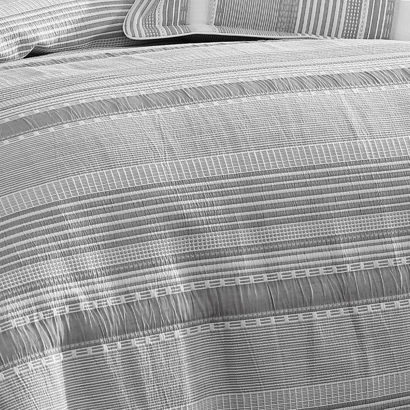 Private Collection SINCLAIR SILVER QUILT COVER SET Private Collection