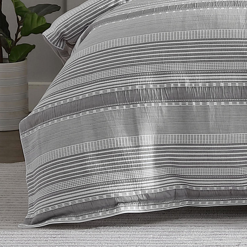 Private Collection SINCLAIR SILVER QUILT COVER SET Private Collection