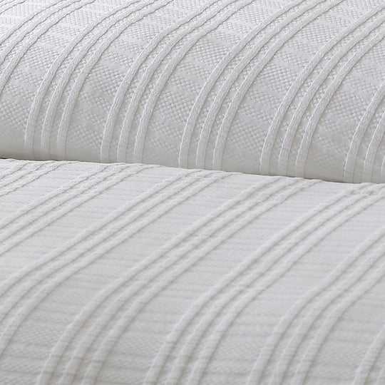 Private Collection WINTON WHITE QUILT COVER SET Private Collection