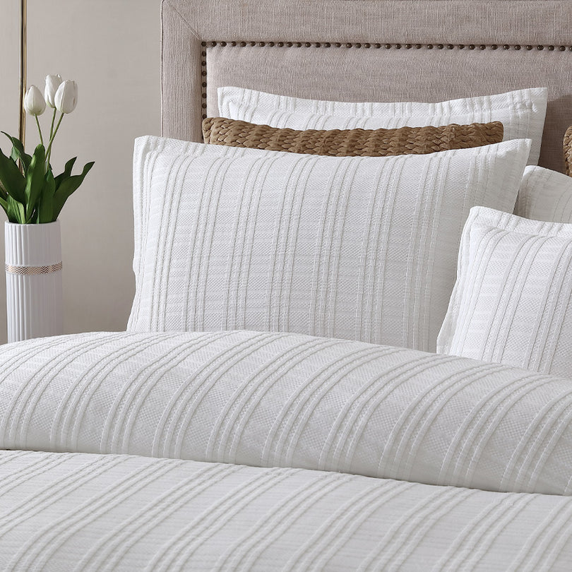 Private Collection WINTON WHITE QUILT COVER SET Private Collection