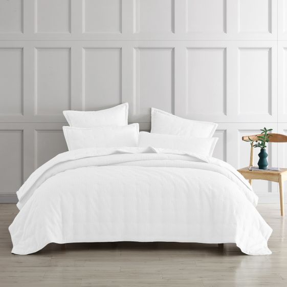 Platinum Collection ASCOT WHITE Coverlet Platinum Collection