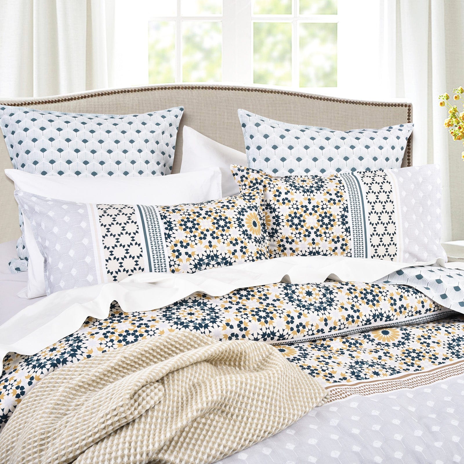 Renee Taylor Quilt Cover 300 TC Cotton Reversible Quilt Cover Sets - Benitta