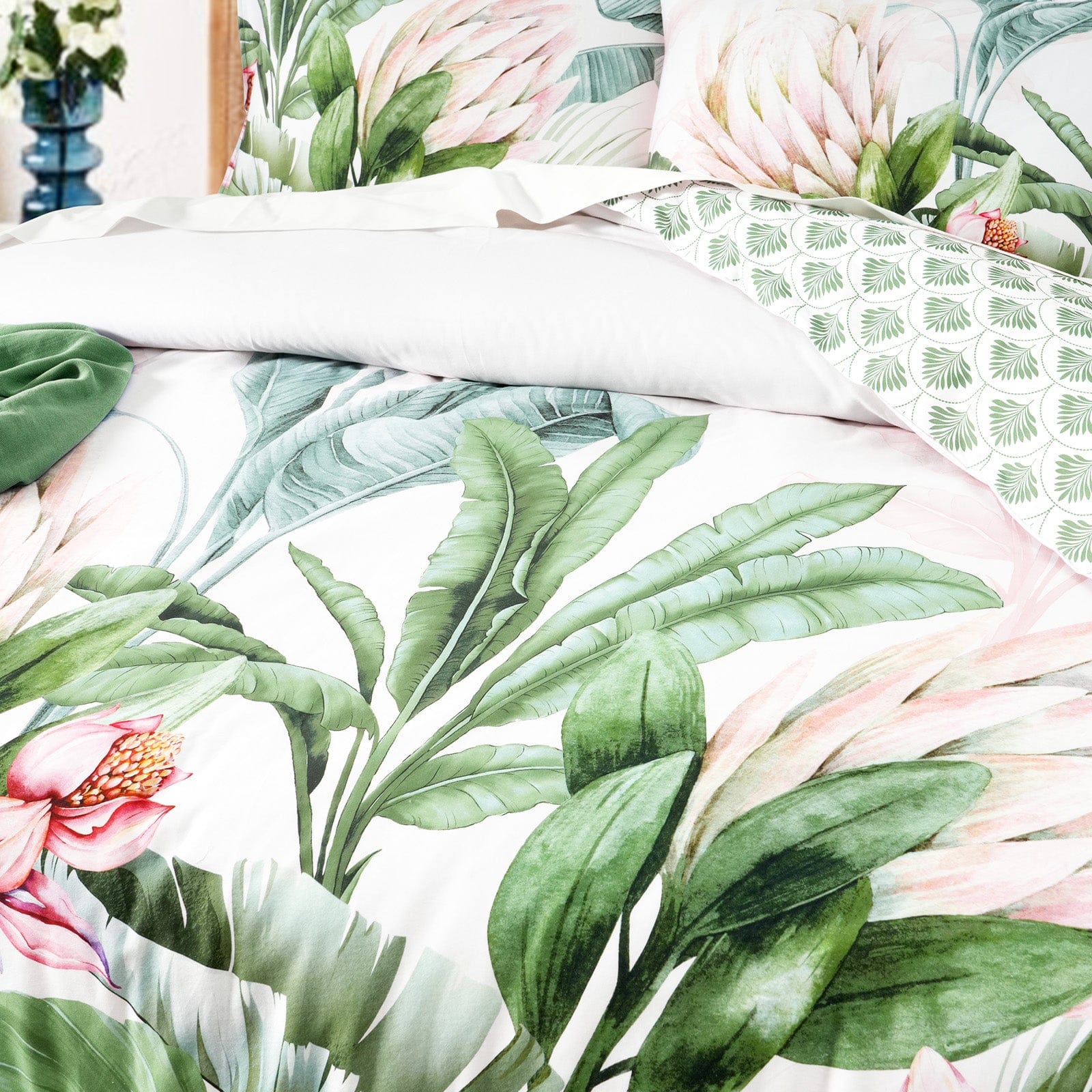 Renee Taylor Quilt Cover 300 TC Cotton Reversible Quilt Cover Sets - Gardenia