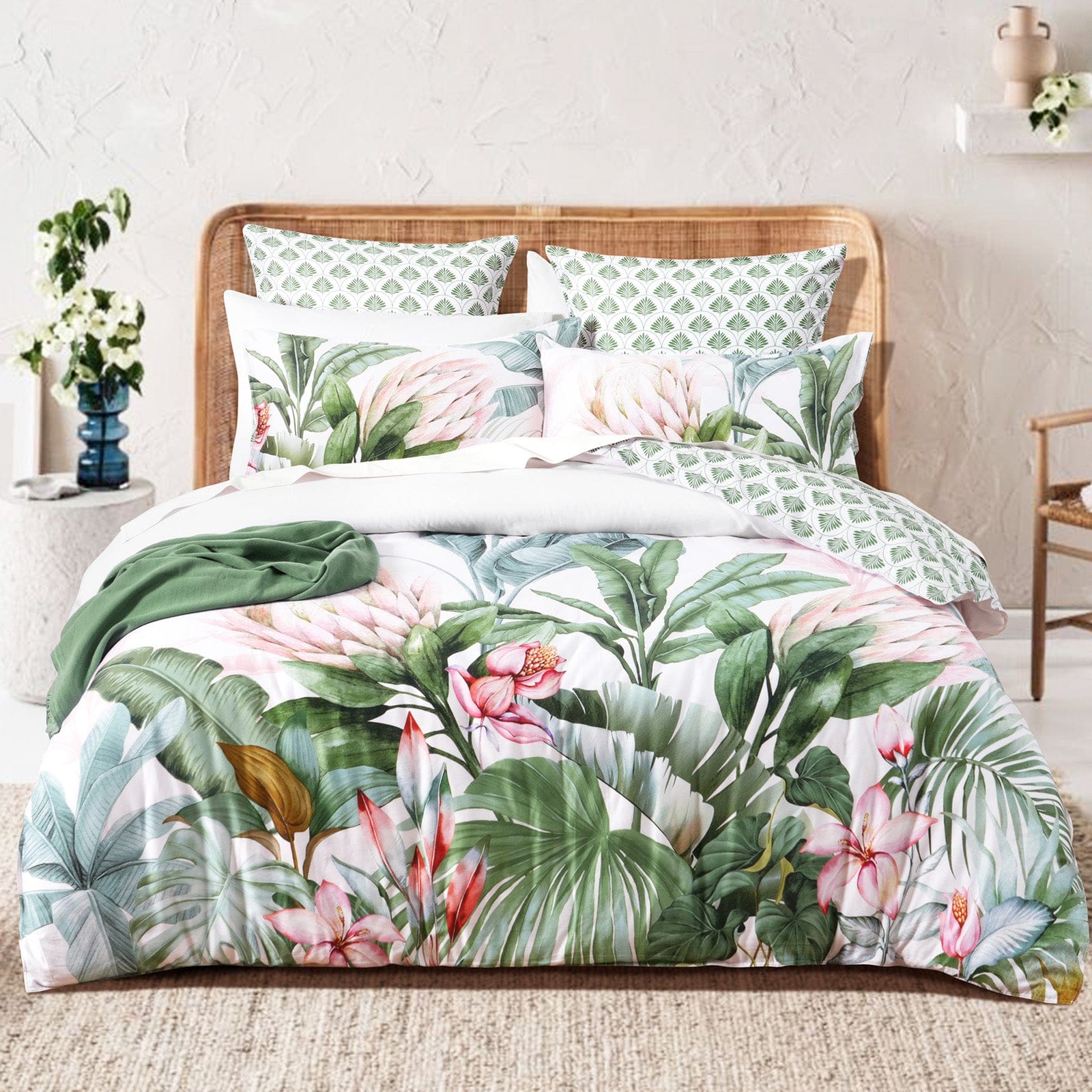 Renee Taylor Quilt Cover 300 TC Cotton Reversible Quilt Cover Sets - Gardenia