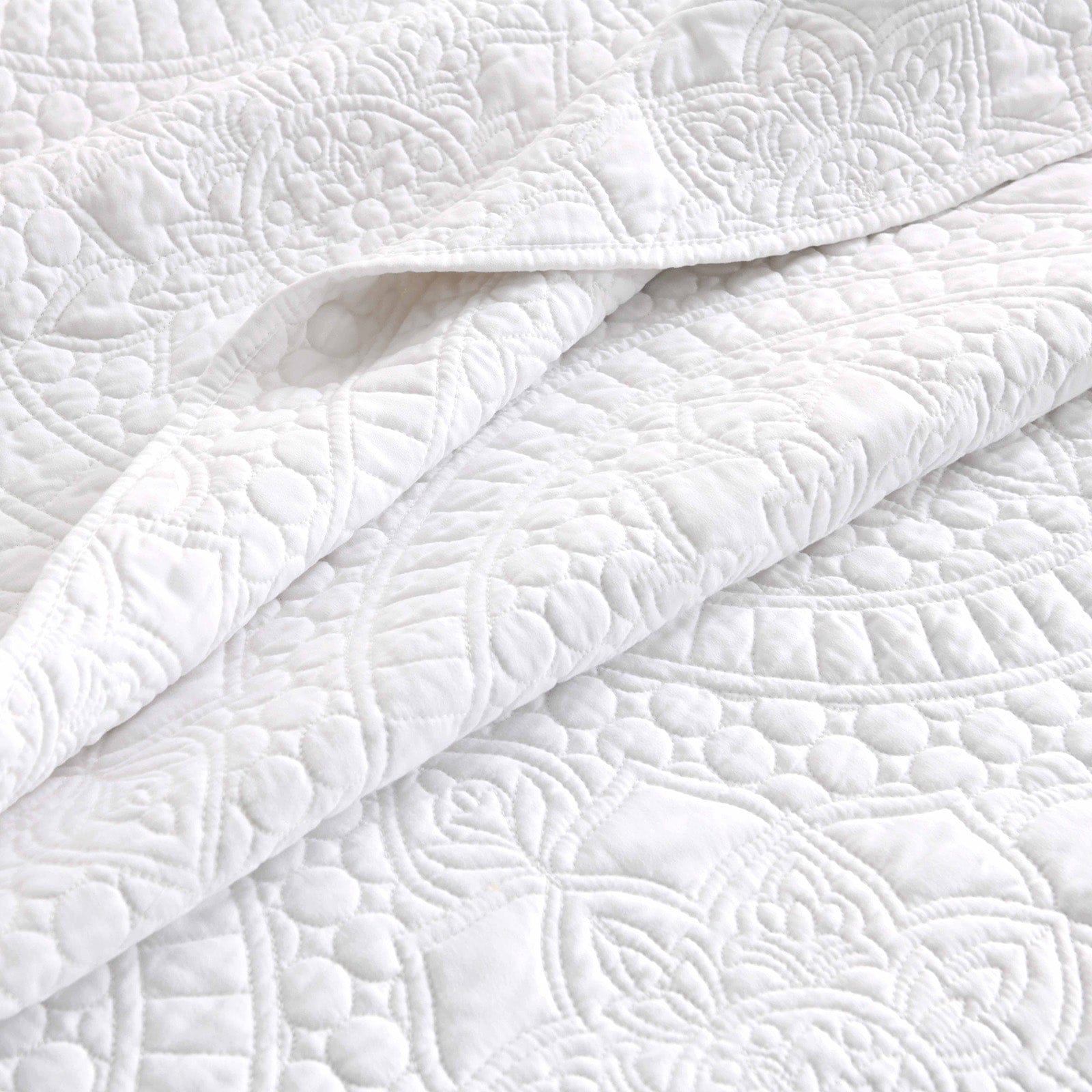 Renee Taylor Coverlet Asher Jacquard Coverlet Set - WHITE