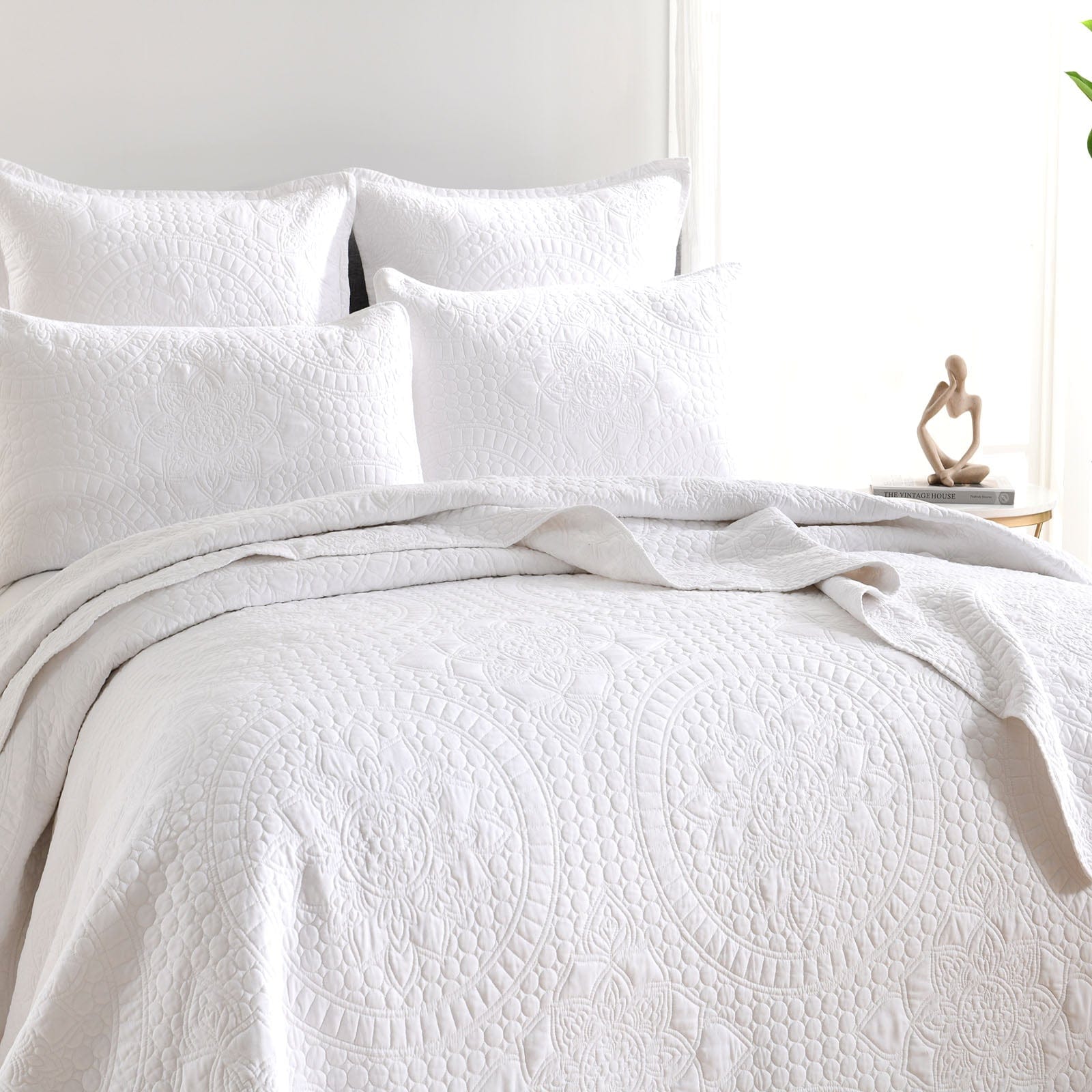 Renee Taylor Coverlet Asher Jacquard Coverlet Set - WHITE