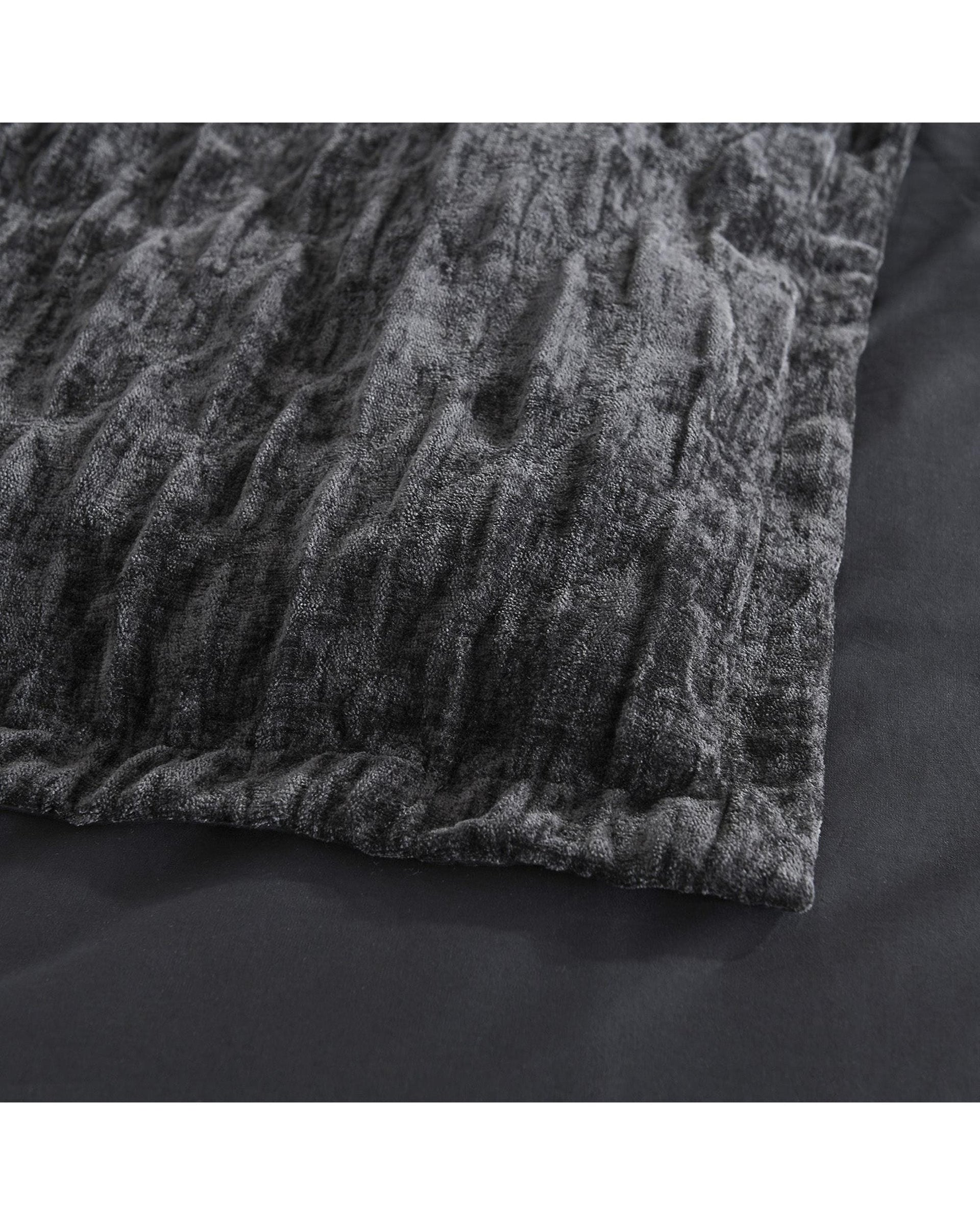 Renee Taylor Quilt Cover Atlantis Jacquard Quilt Cover Set - Onyx