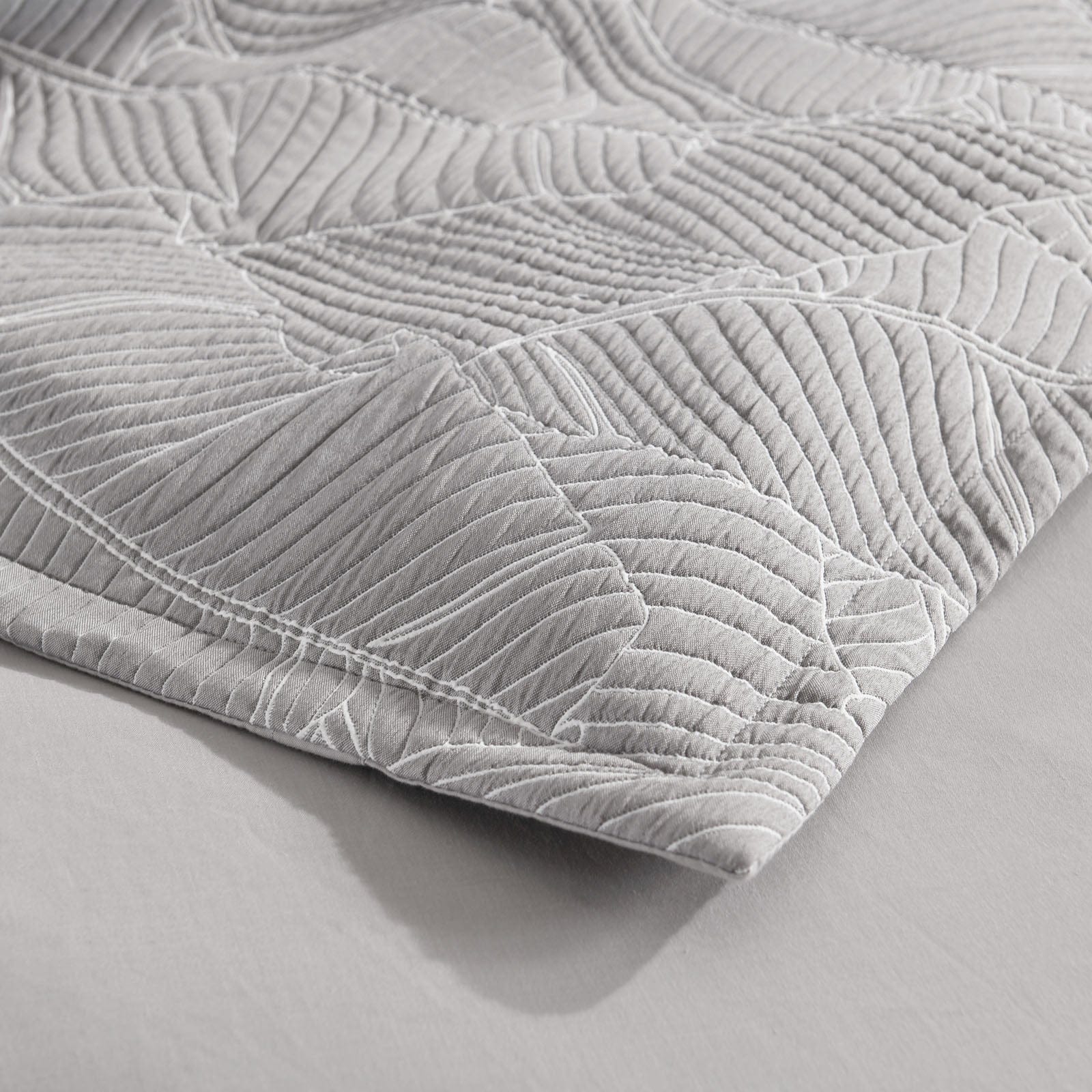 Renee Taylor Quilt Cover Bengali Jacquard Quilt cover Set - Silver