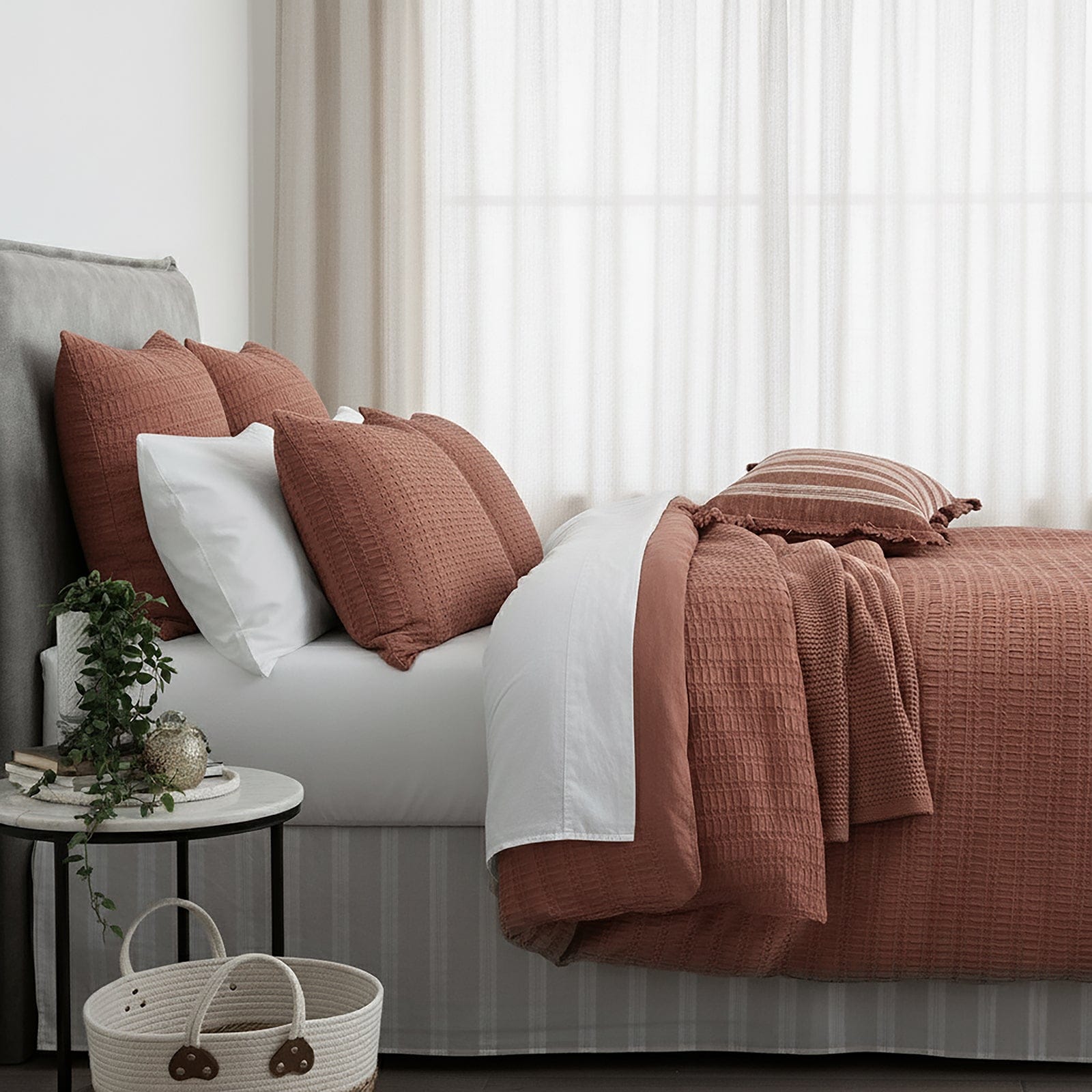 Renee Taylor Bed Sheets Cloud Linen Celeste Seersucker Cotton Waffle Quilt Cover Set