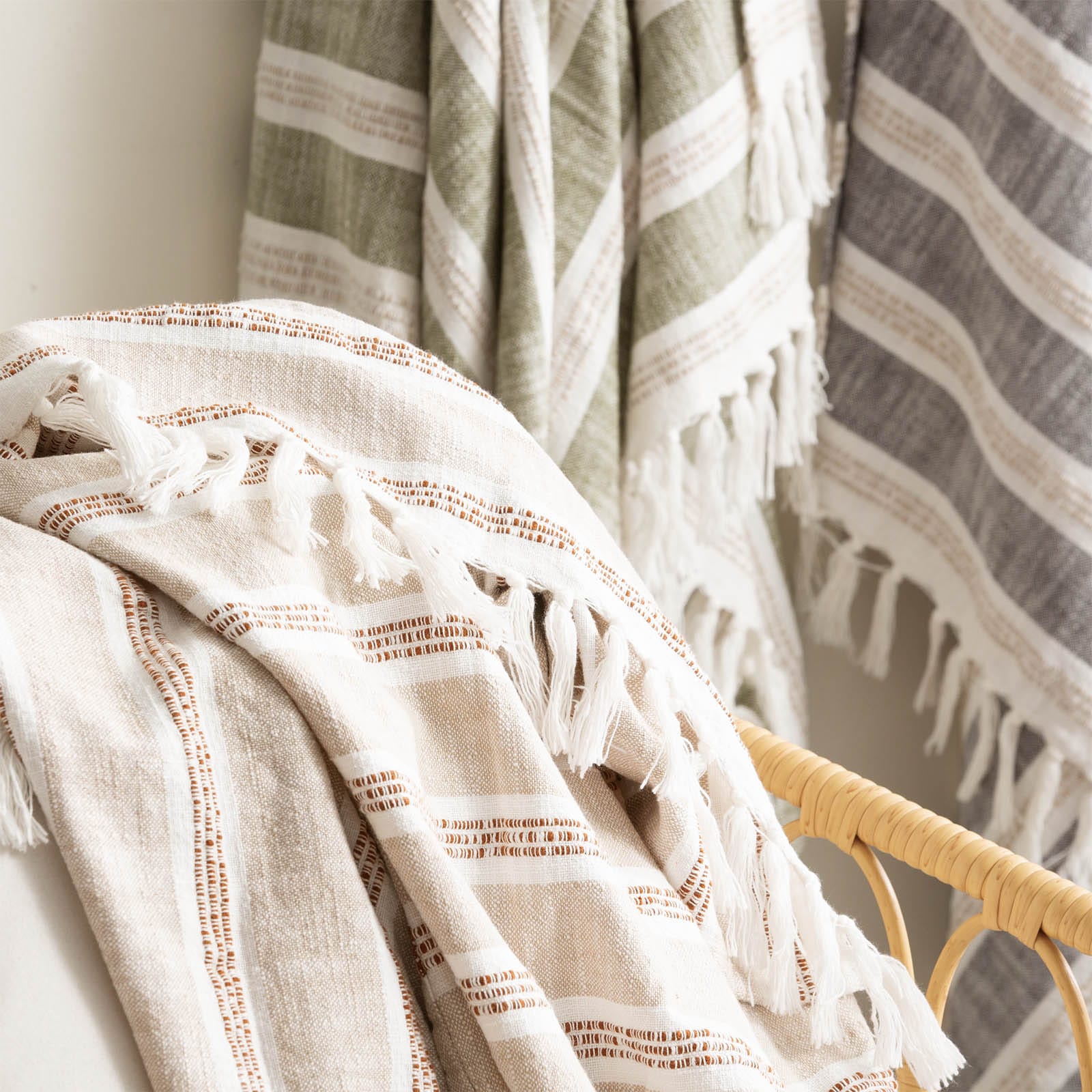 Renee Taylor Blanket Como Stone Washed Yarn-Dyed Stripe Throw 130 x 170 cms Natural