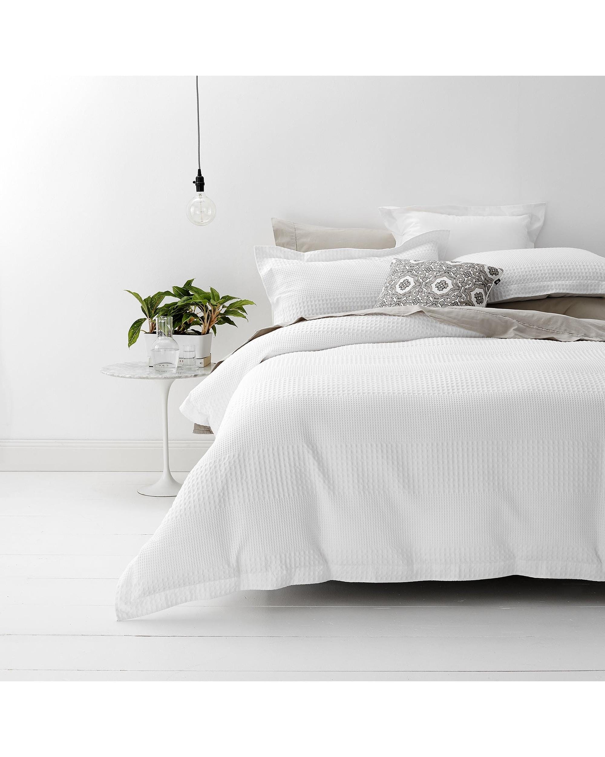 Renee Taylor Quilt Cover Elegance Waffle Cotton Jacquard Quilt Cover Set - White