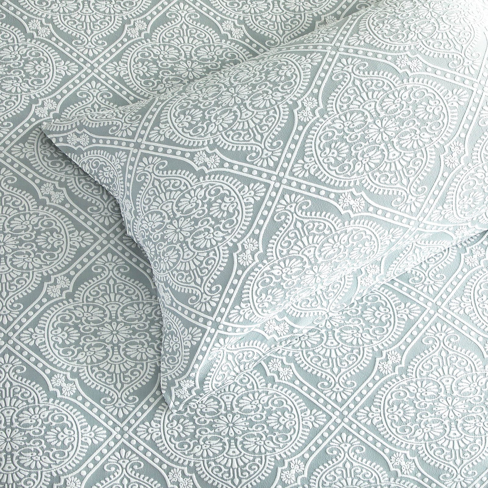 Renee Taylor Quilt Cover Mayfair Jacquard Quilt Cover Set