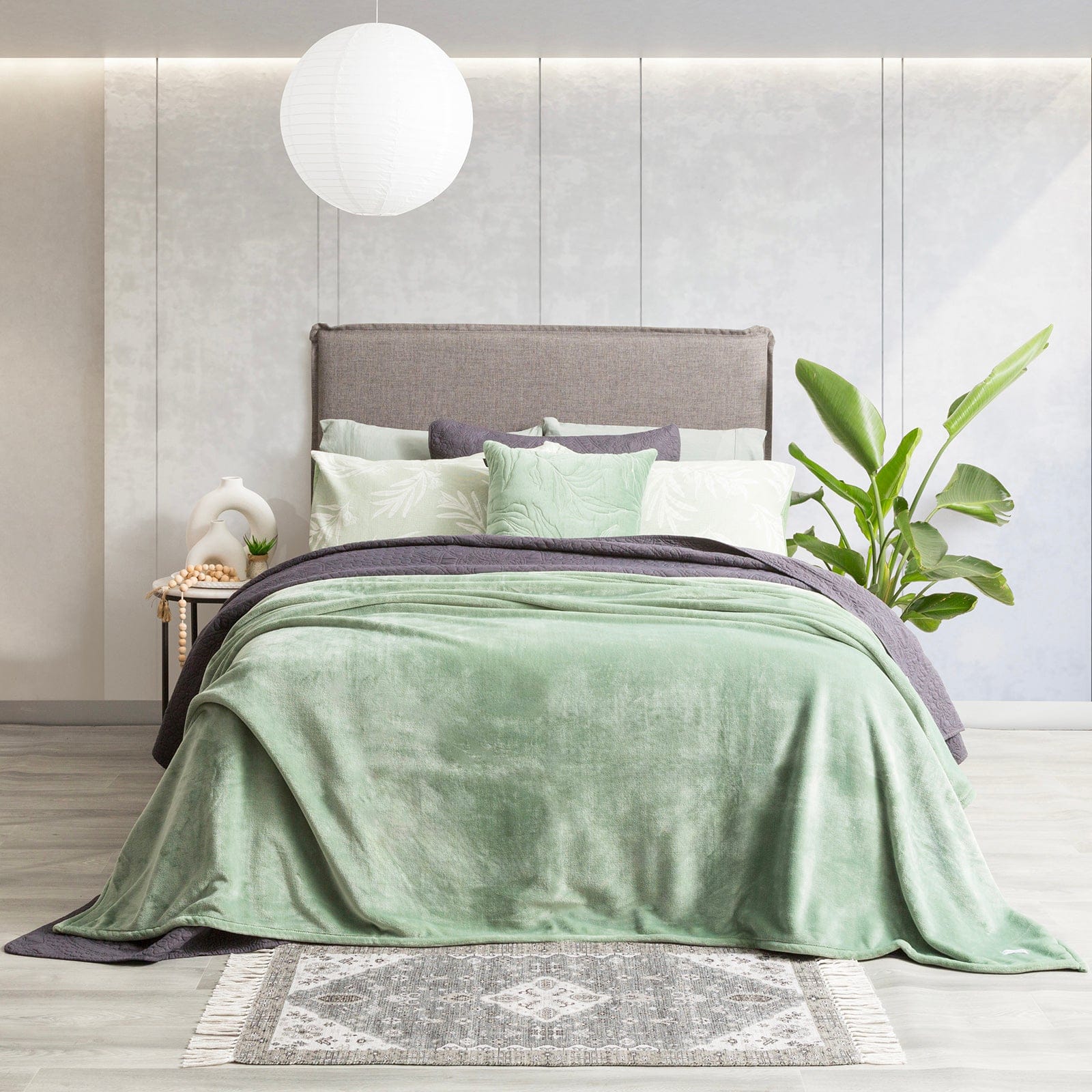 Renee Taylor Blanket Plush 380 GSM Ultra Soft Velvet Blanket - EUCALYPTUS